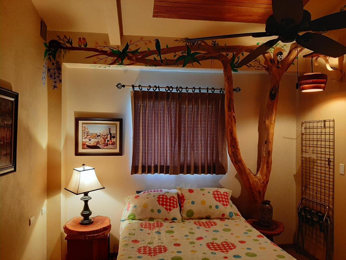 Marita'S Bed And Breakfast นวยโว อาเรนัล ภายนอก รูปภาพ