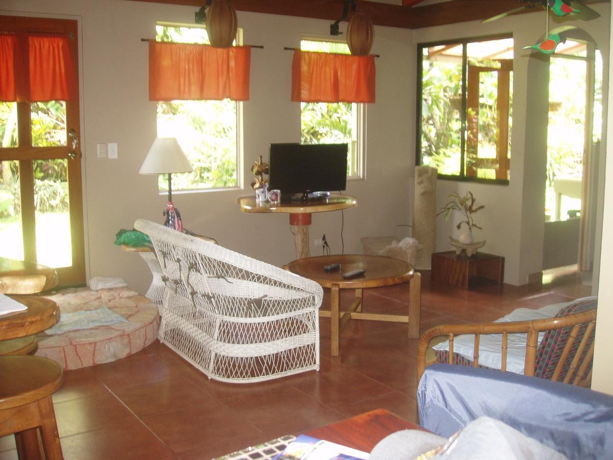 Marita'S Bed And Breakfast นวยโว อาเรนัล ภายนอก รูปภาพ