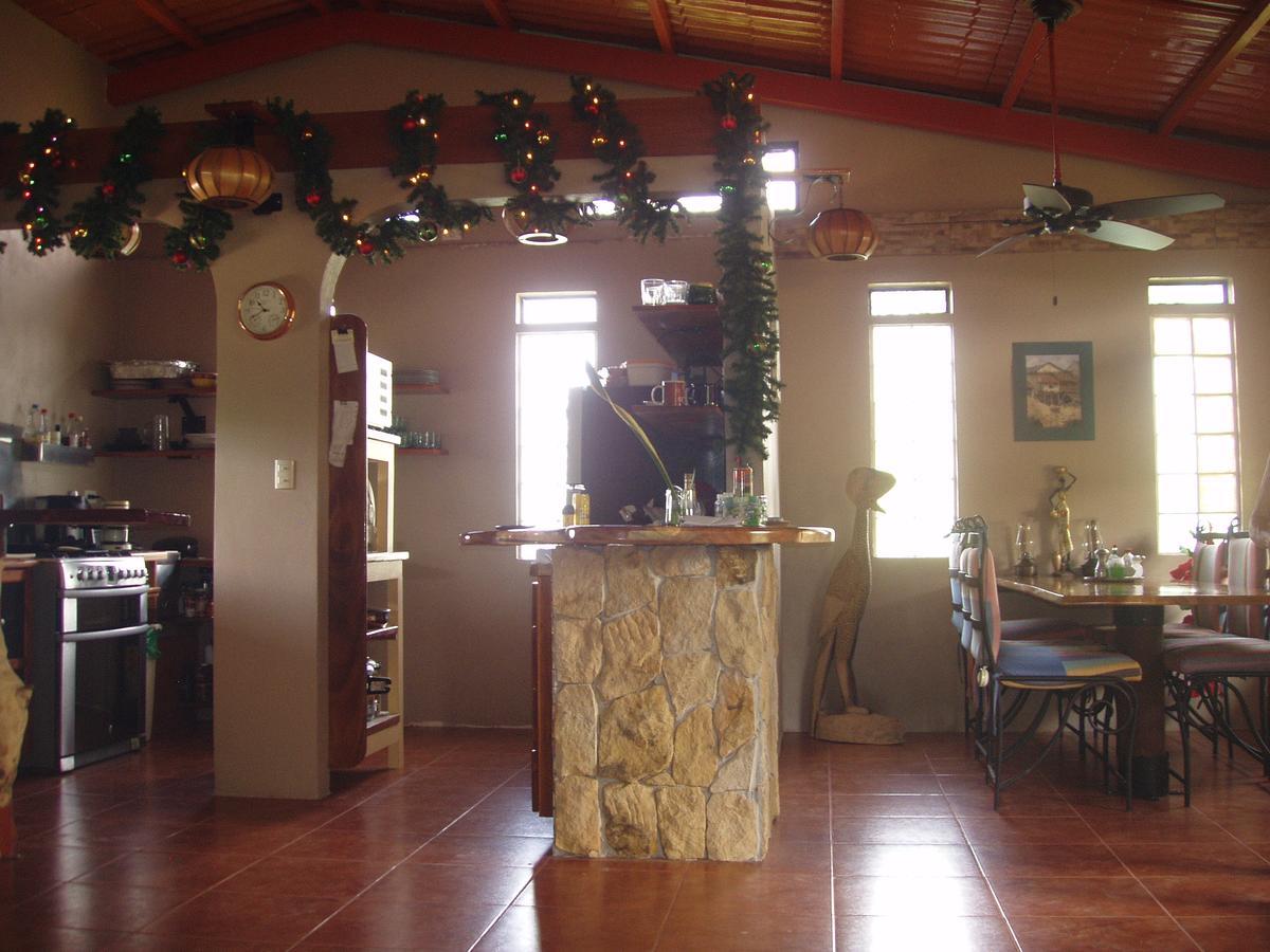 Marita'S Bed And Breakfast นวยโว อาเรนัล ภายนอก รูปภาพ