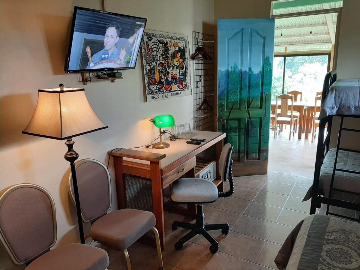 Marita'S Bed And Breakfast นวยโว อาเรนัล ภายนอก รูปภาพ